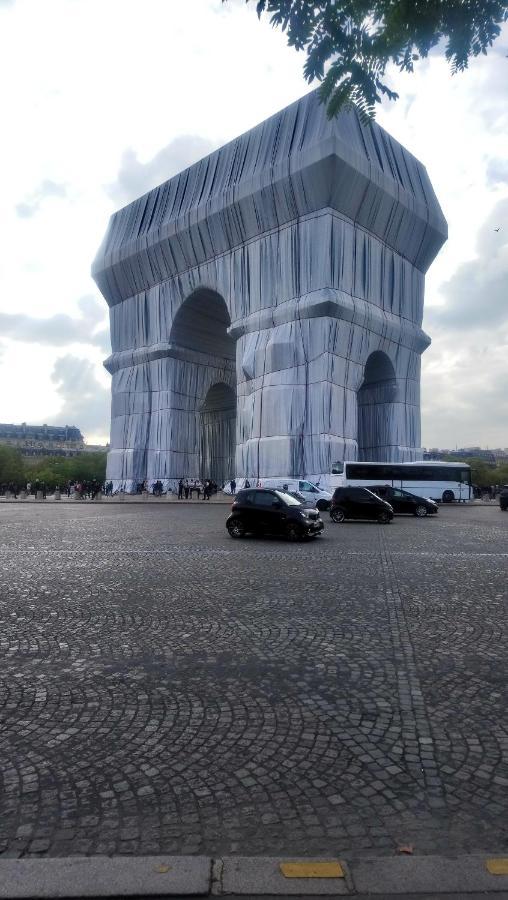Toureifelchampselysee Paris Exterior foto